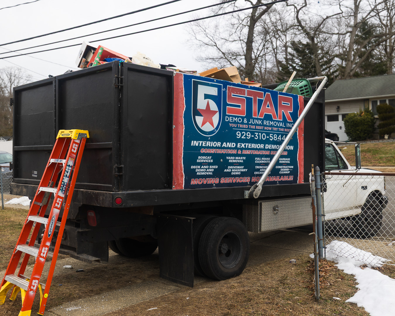 Full property junk removal in Lindenhurst, Long Island